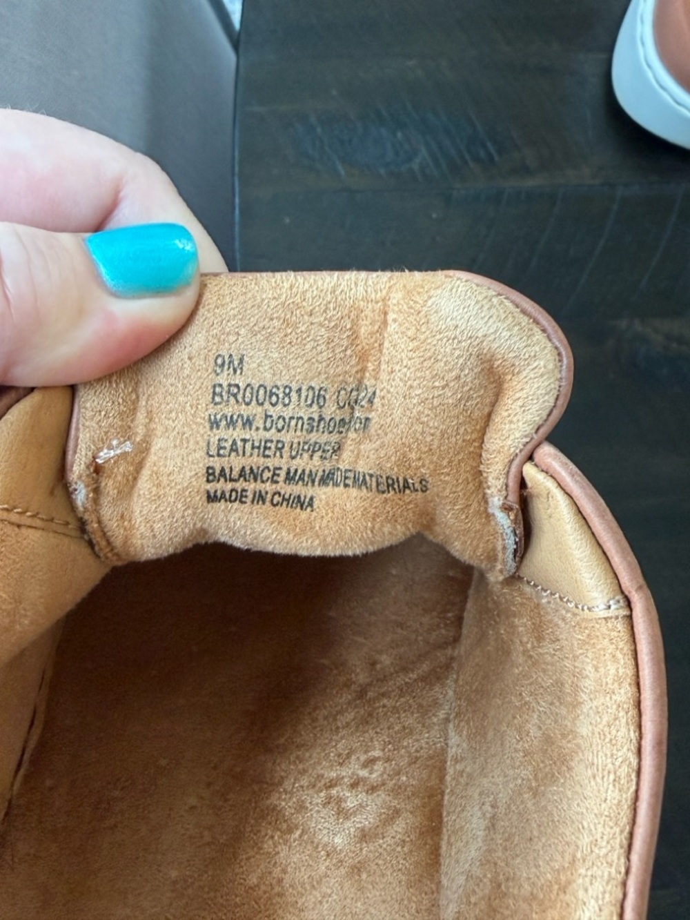 Born Leather Slip-On Women’s Size 9 – Comfortable Casual Sneakers - Picture 4 of 5